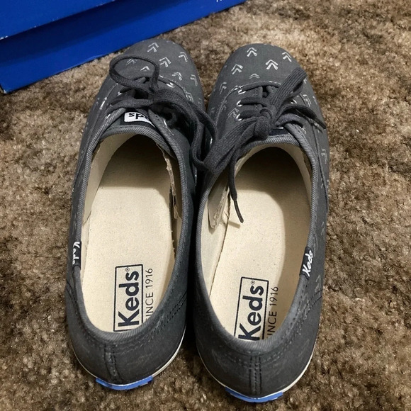 NEW Grey Keds with Arrow Details - Picture 4 of 9